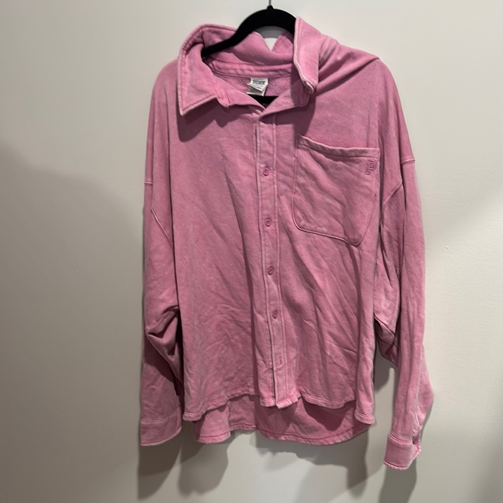 VS Pink/acid wash shacket